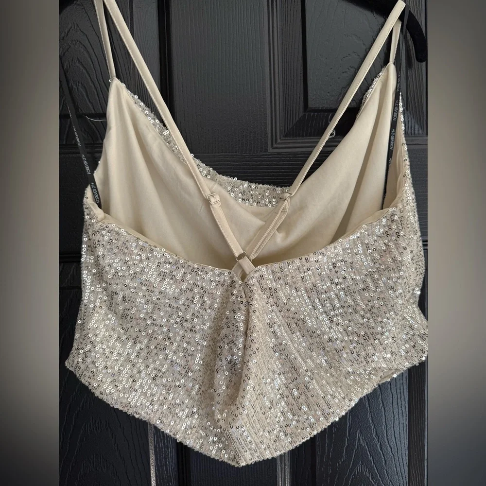 NWT Forever 21 Cream & Silver Sequin Tank Top Size 1X - Picture 2 of 4